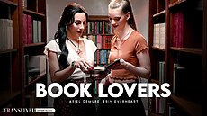 As the two women read the book together and continue to bond over their shared interest, the flirty vibe is unmistakable.