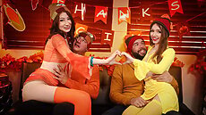 With Danny and Will’s sexual satisfaction at an all-time low, maybe swapping stepdads to fuck them is the only way to save Thanksgiving!