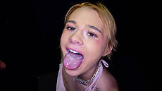 Gloryhole Secrets - Chloe Knox's First Gloryhole video