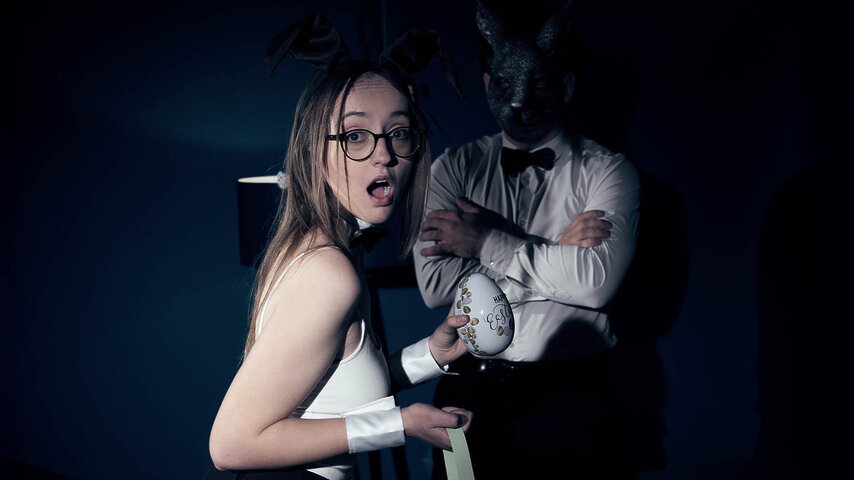 DarkRoom VR Bad Bunny Ero Me Emejota XXX Image 1